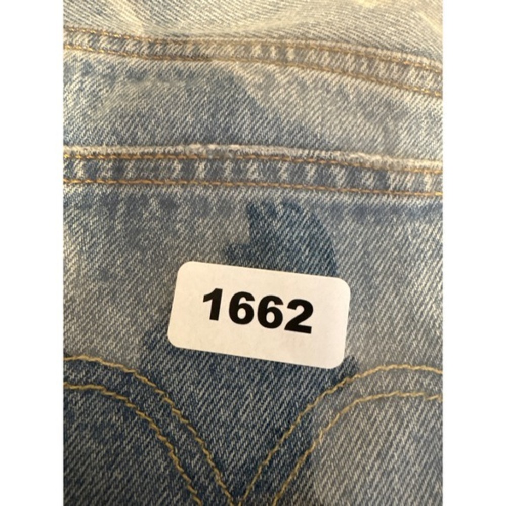 Levi's 501 Distressed Ripped Jeans Light Wash Denim Button Fly Size 30x27 - Picture 10 of 10